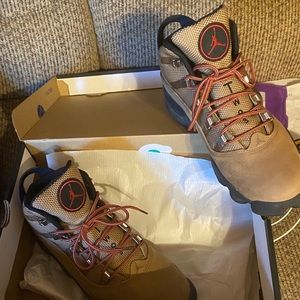 Jordan six rings winterized size 8.5
